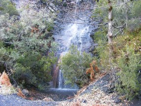Cascada en la ruta de las Fuentes Cascada en la ruta de las Fuentes